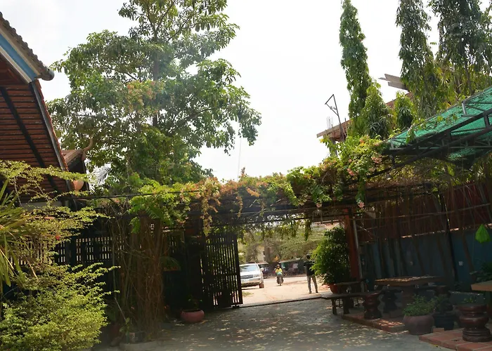 Agati Hotel 3*
